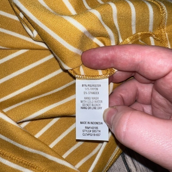 Popular Basics Pencil‎ Skirt, mustard and white striped, size medium - Picture 7 of 7